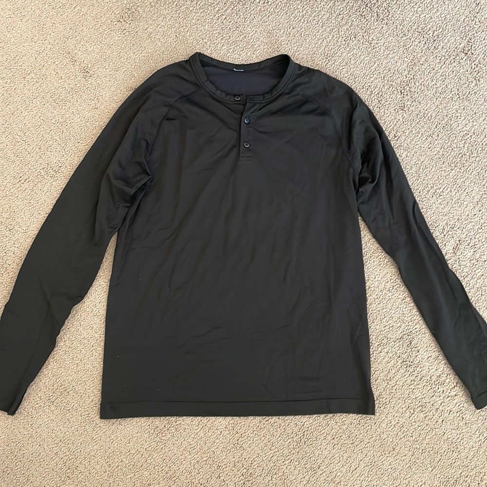 Men’s Lululemon Metal Vent Tech Henley Long Sleeve Shirt